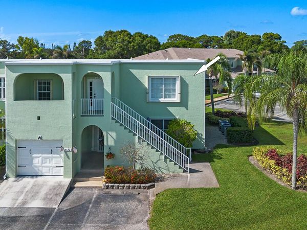 2127 SE Wild Meadow Circle, Port St. Lucie, FL 34952