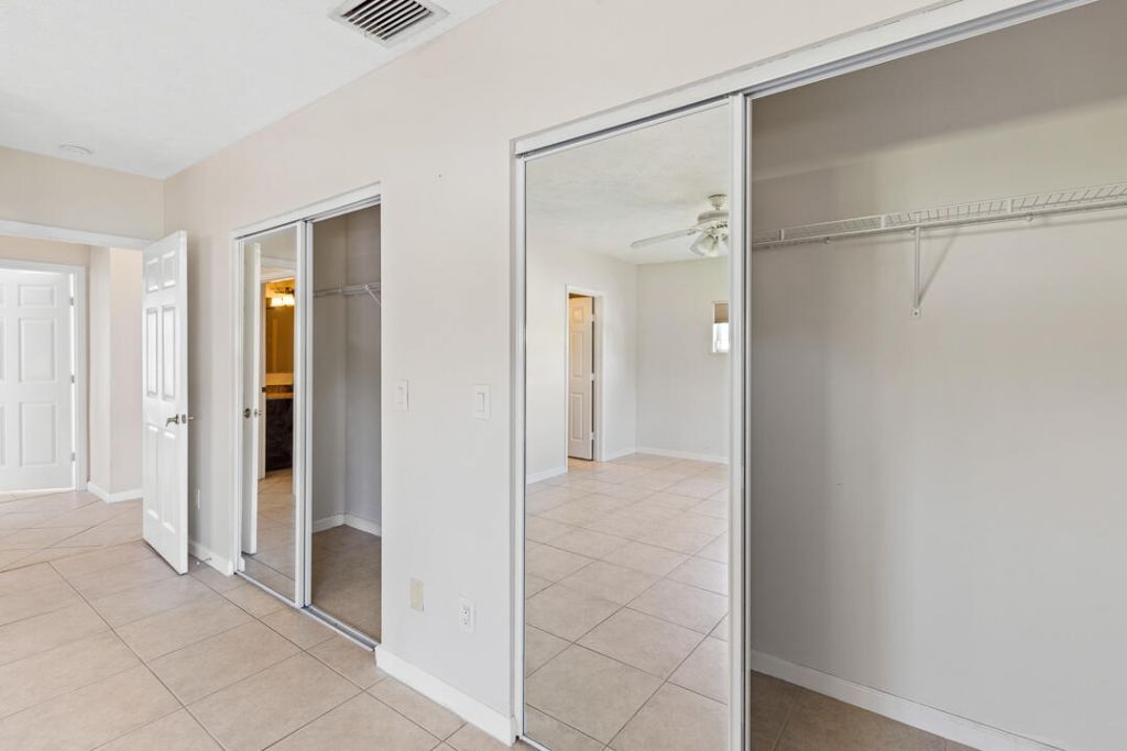 2127 SE Wild Meadow Circle, Port Saint Lucie, FL 34952 Photo