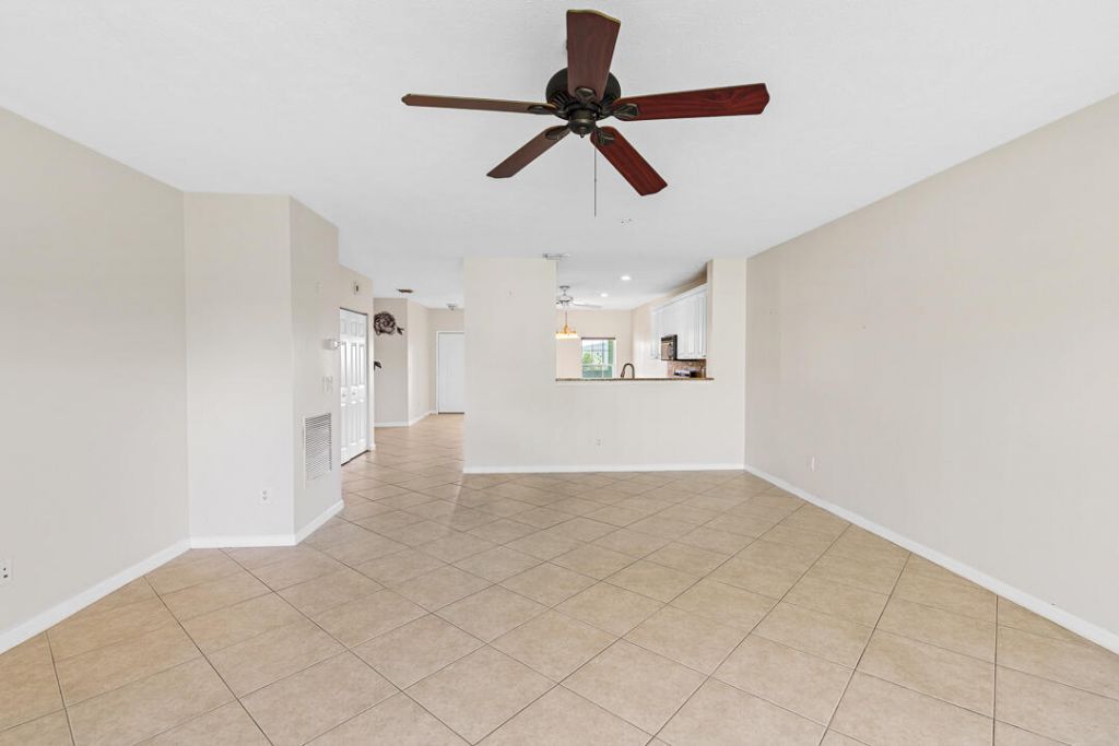 2127 SE Wild Meadow Circle, Port Saint Lucie, FL 34952 Photo