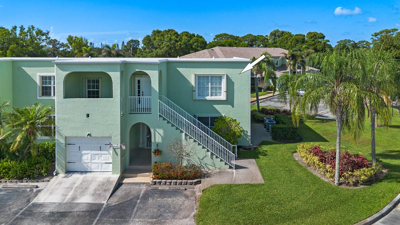 2127 SE Wild Meadow Circle, Port Saint Lucie, FL 34952 Photo