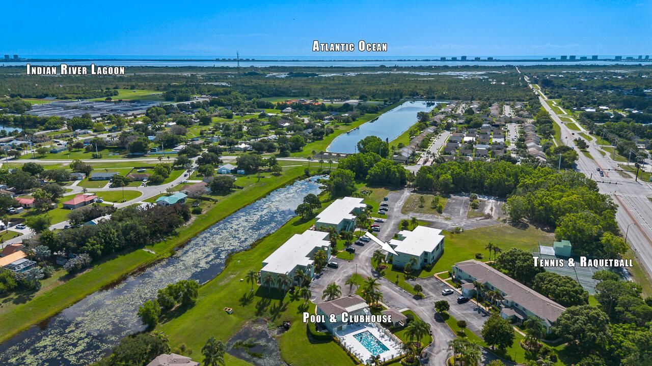 2127 SE Wild Meadow Circle, Port Saint Lucie, FL 34952 Photo