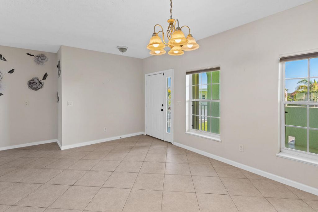 2127 SE Wild Meadow Circle, Port Saint Lucie, FL 34952 Photo