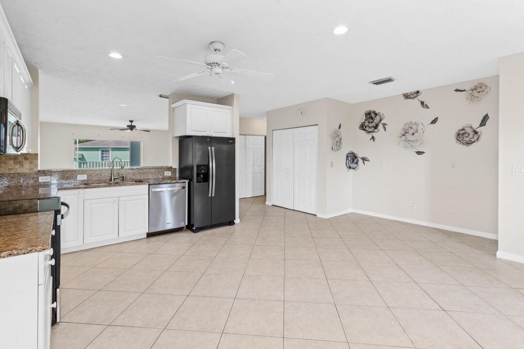 2127 SE Wild Meadow Circle, Port Saint Lucie, FL 34952 Photo