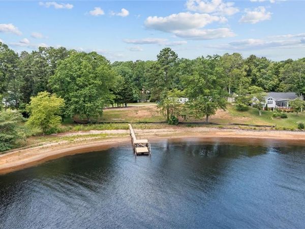 8924 Holdsclaw Road, Terrell, NC 28682
