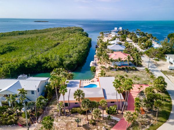555 70th Street Gulf, MARATHON, FL 33050