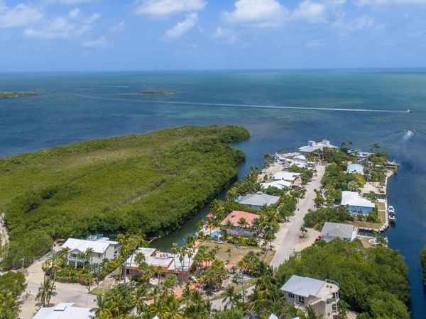 555 70th Street Gulf, MARATHON, FL 33050