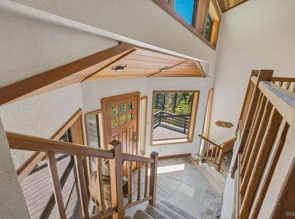 1641 Sherman Way, South Lake Tahoe, CA 96150 Photo