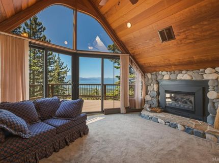 1641 Sherman Way, South Lake Tahoe, CA 96150 Photo