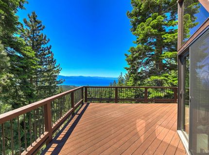 1641 Sherman Way, South Lake Tahoe, CA 96150 Photo