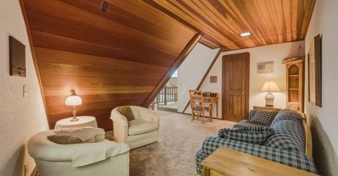 1641 Sherman Way, South Lake Tahoe, CA 96150 Photo