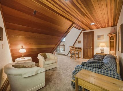 1641 Sherman Way, South Lake Tahoe, CA 96150 Photo