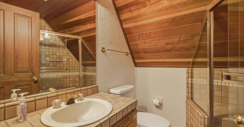 1641 Sherman Way, South Lake Tahoe, CA 96150 Photo