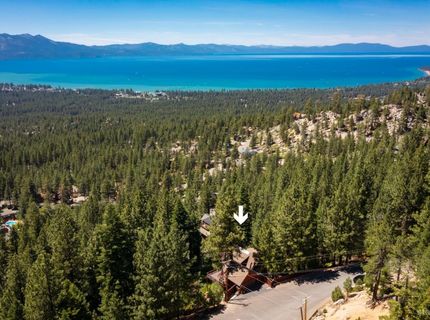 1641 Sherman Way, South Lake Tahoe, CA 96150 Photo