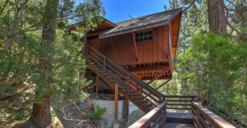 1641 Sherman Way, South Lake Tahoe, CA 96150 Photo