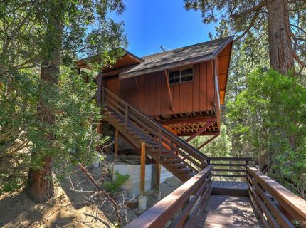 1641 Sherman Way, South Lake Tahoe, CA 96150 Photo