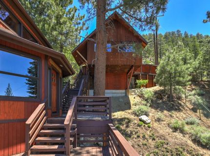 1641 Sherman Way, South Lake Tahoe, CA 96150 Photo
