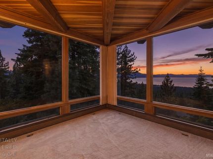 1641 Sherman Way, South Lake Tahoe, CA 96150 Photo