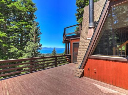 1641 Sherman Way, South Lake Tahoe, CA 96150 Photo