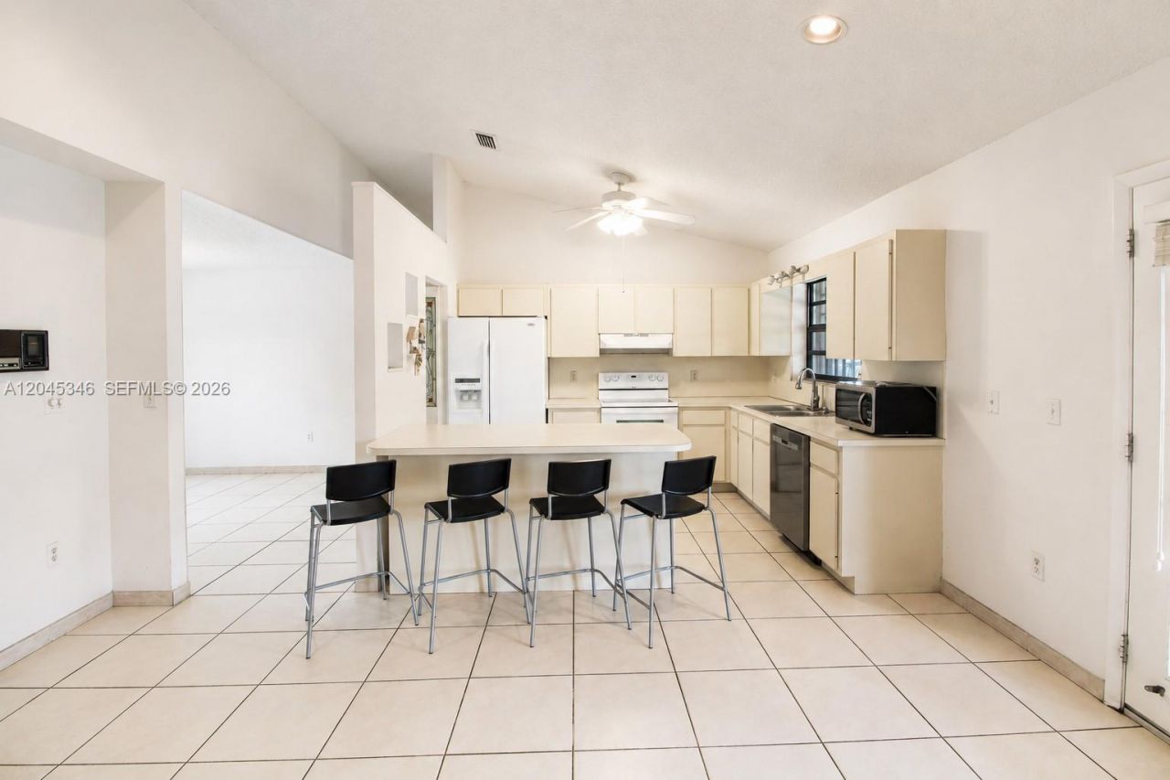 4332 SW 146th Ave , Miami, FL 33175 Photo