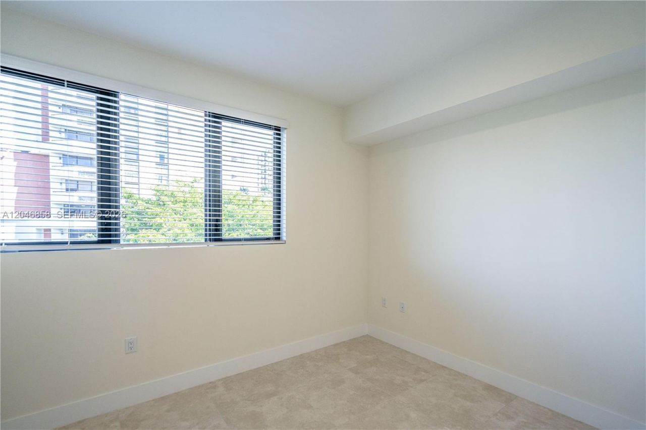 1091 Galiano St , Unit 404, Coral Gables, FL 33134 Photo