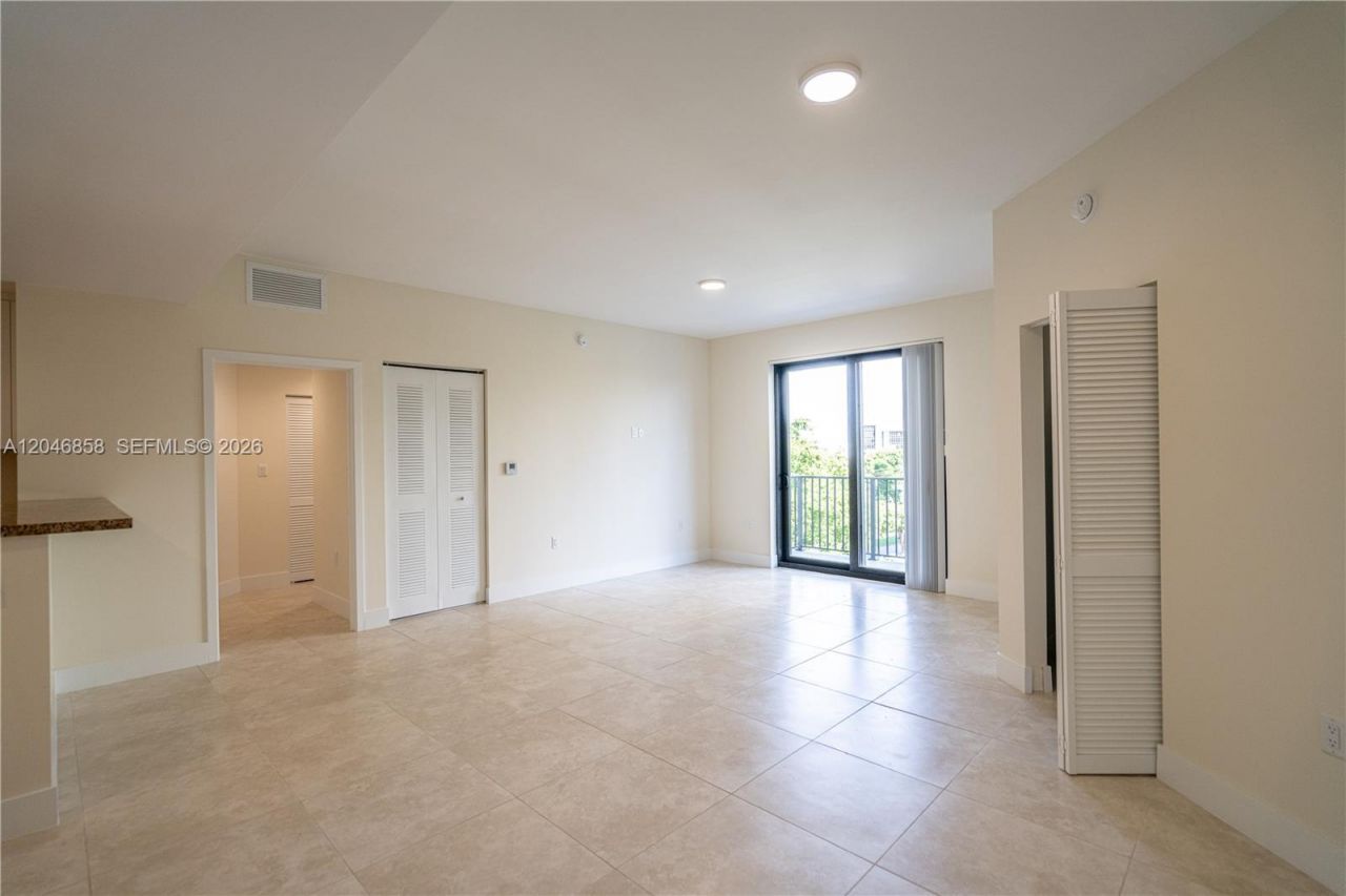 1091 Galiano St , Unit 404, Coral Gables, FL 33134 Photo