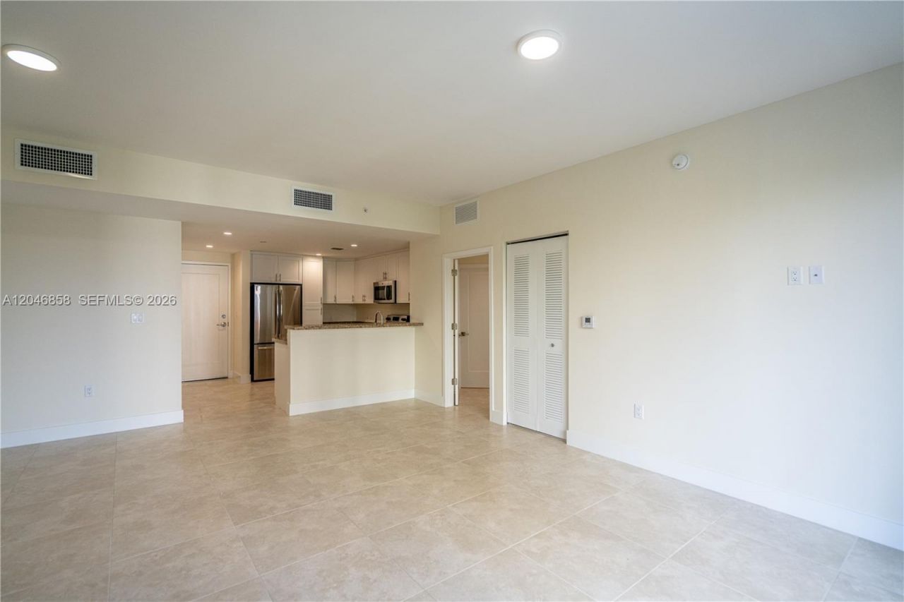 1091 Galiano St , Unit 404, Coral Gables, FL 33134 Photo