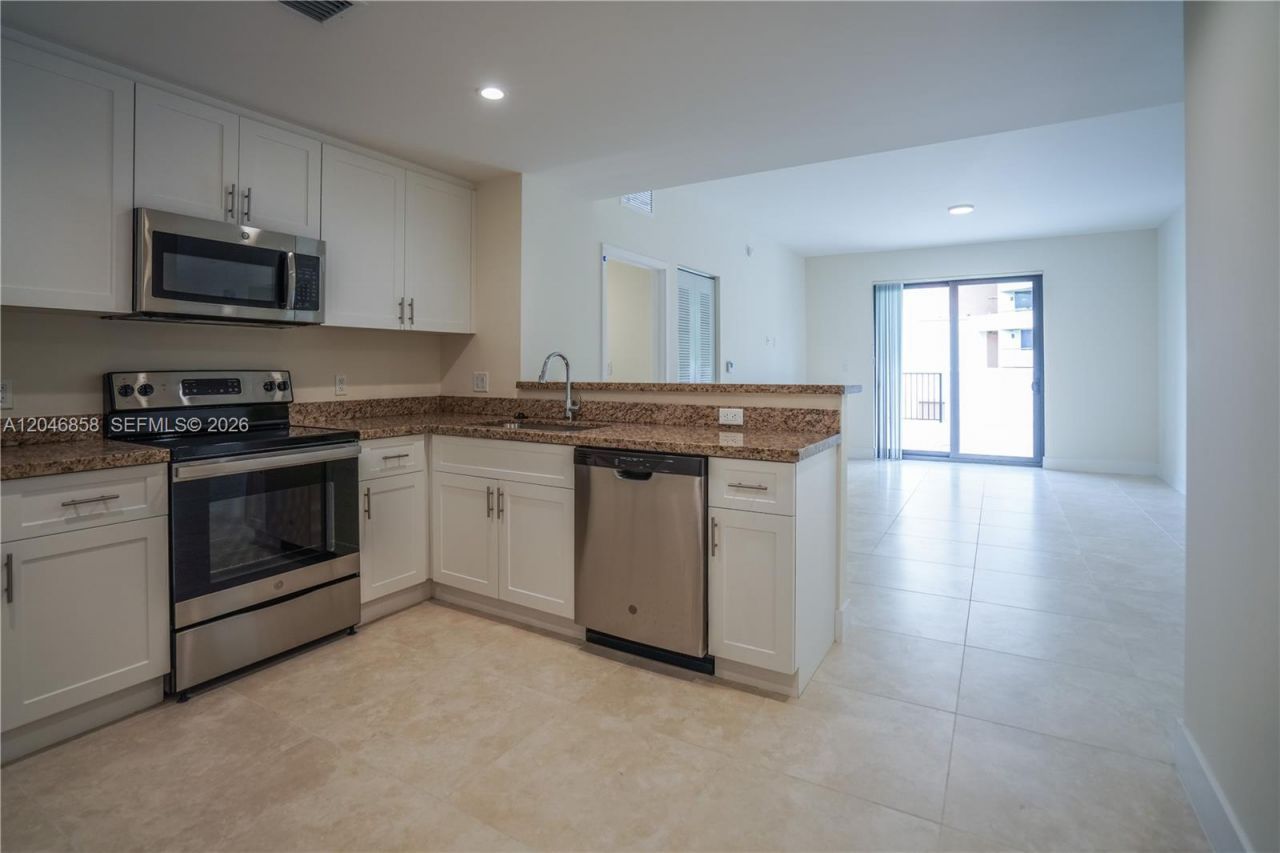 1091 Galiano St , Unit 404, Coral Gables, FL 33134 Photo
