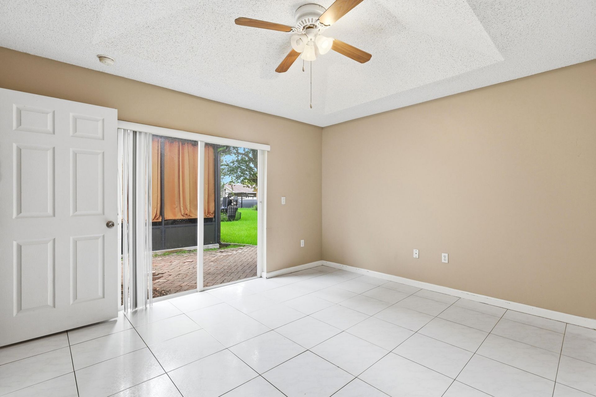 9312 NW 54th Street, Unit 9312, Sunrise, FL 33351 Photo