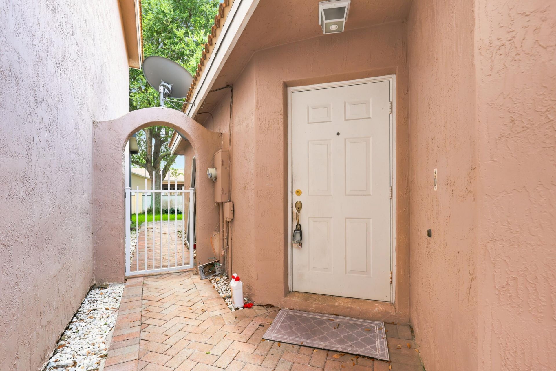 9312 NW 54th Street, Unit 9312, Sunrise, FL 33351 Photo