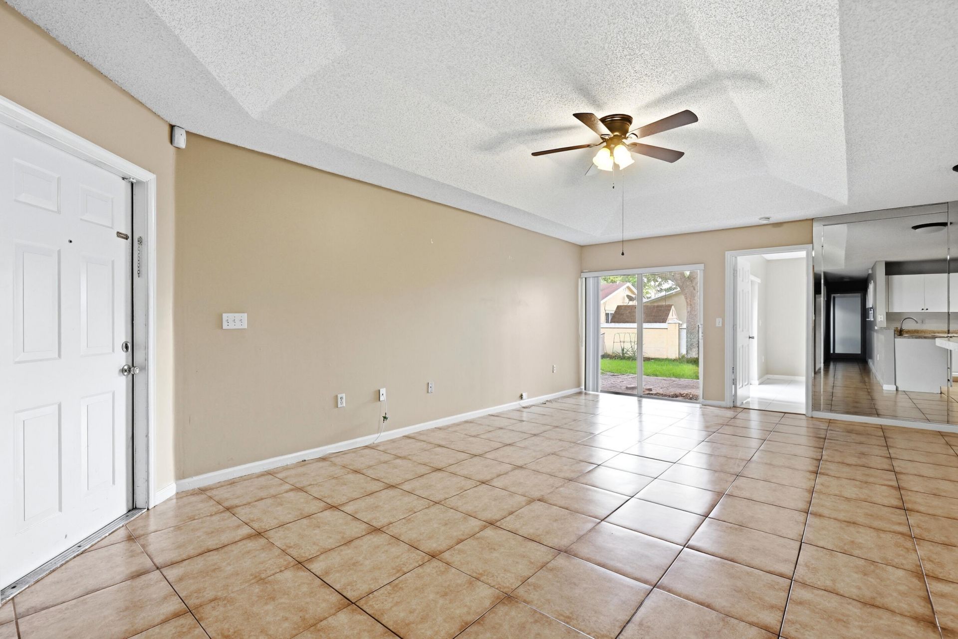 9312 NW 54th Street, Unit 9312, Sunrise, FL 33351 Photo