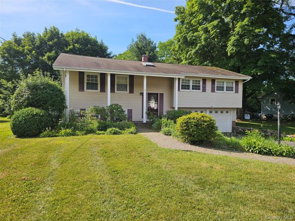 7 Scotchtown Drive , Middletown, NY 10941
