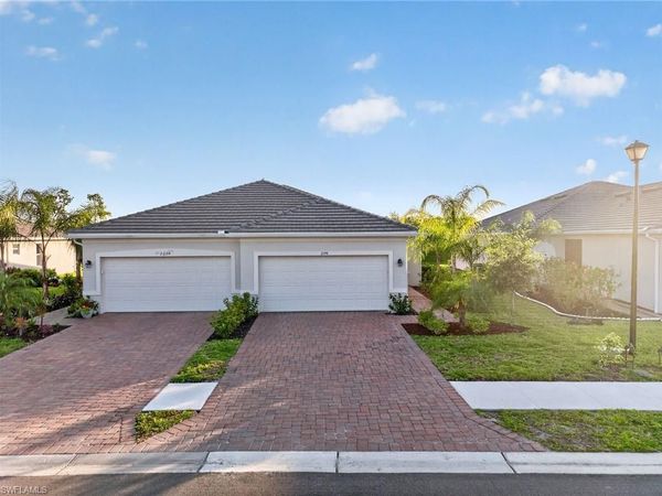 2196 Dragonfruit WAY, NAPLES, FL 34120