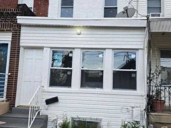 211 SPRUCE STREET, DARBY, PA 19023