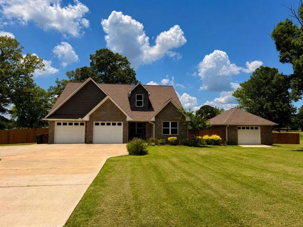 40049 Back Nine Dr., Hamilton, MS 39746