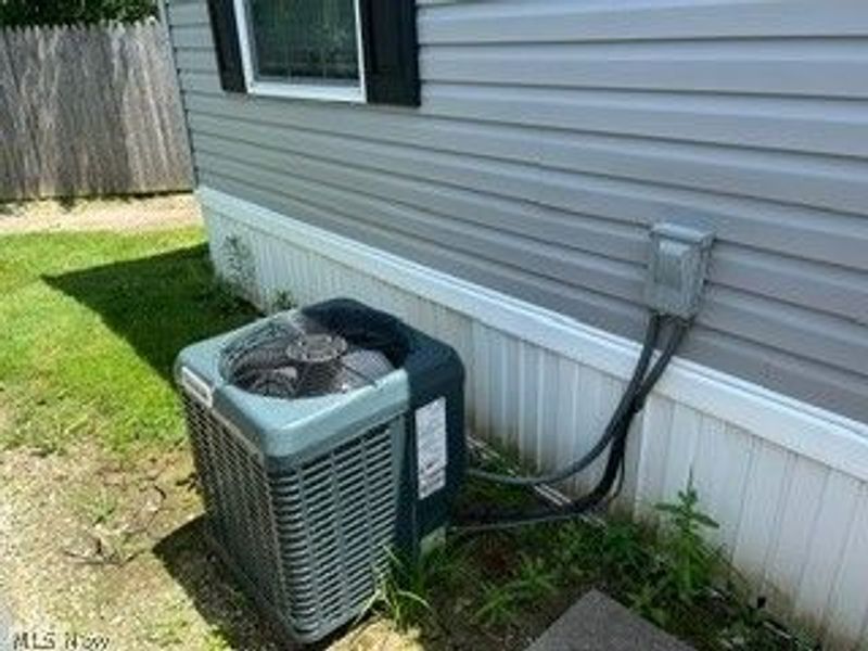 12860 Mayfield Rd, Unit 52, Chardon, OH 44024 Photo 4