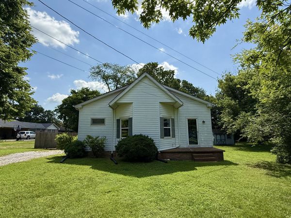 629 Martha Ave , Gallatin, TN 37066