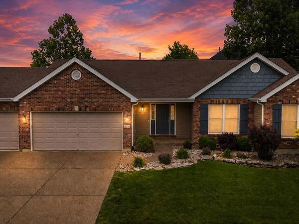 4216 Broken Rock Drive, Wentzville, MO 63385