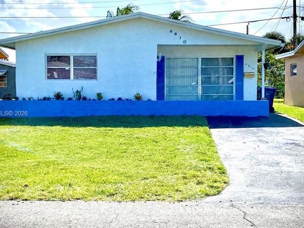 6810 NW 28th St , Sunrise, FL 33313