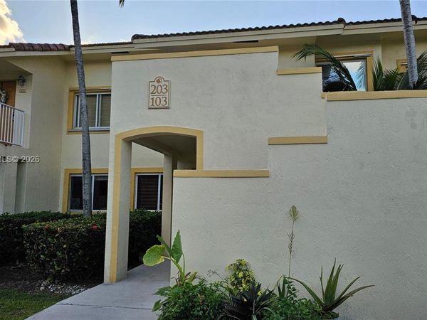 Unit 203, Davie, FL 33314
