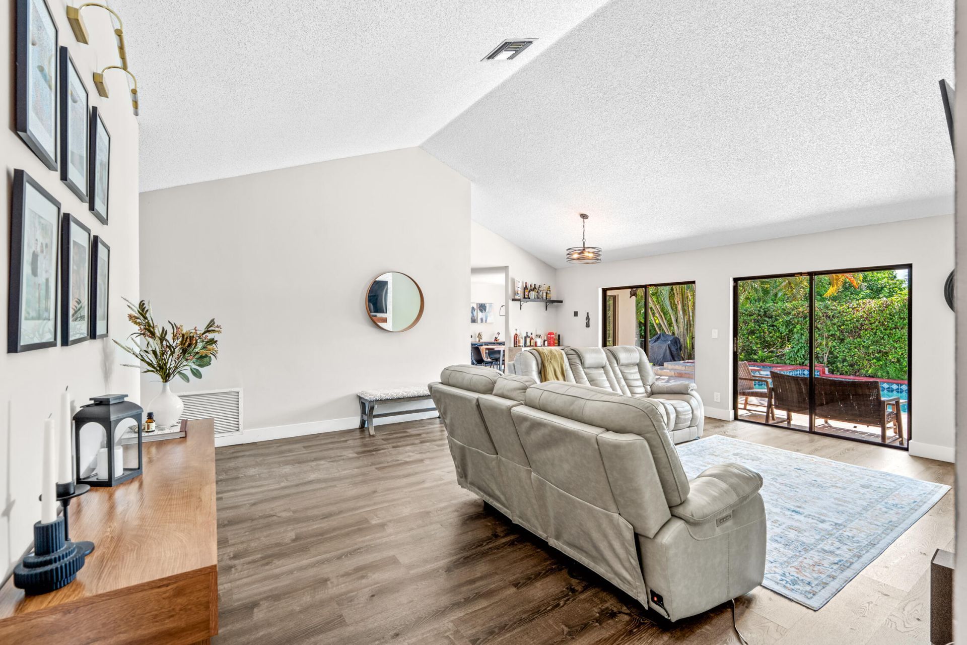 1912 NW 77th Avenue, Margate, FL 33063 Photo
