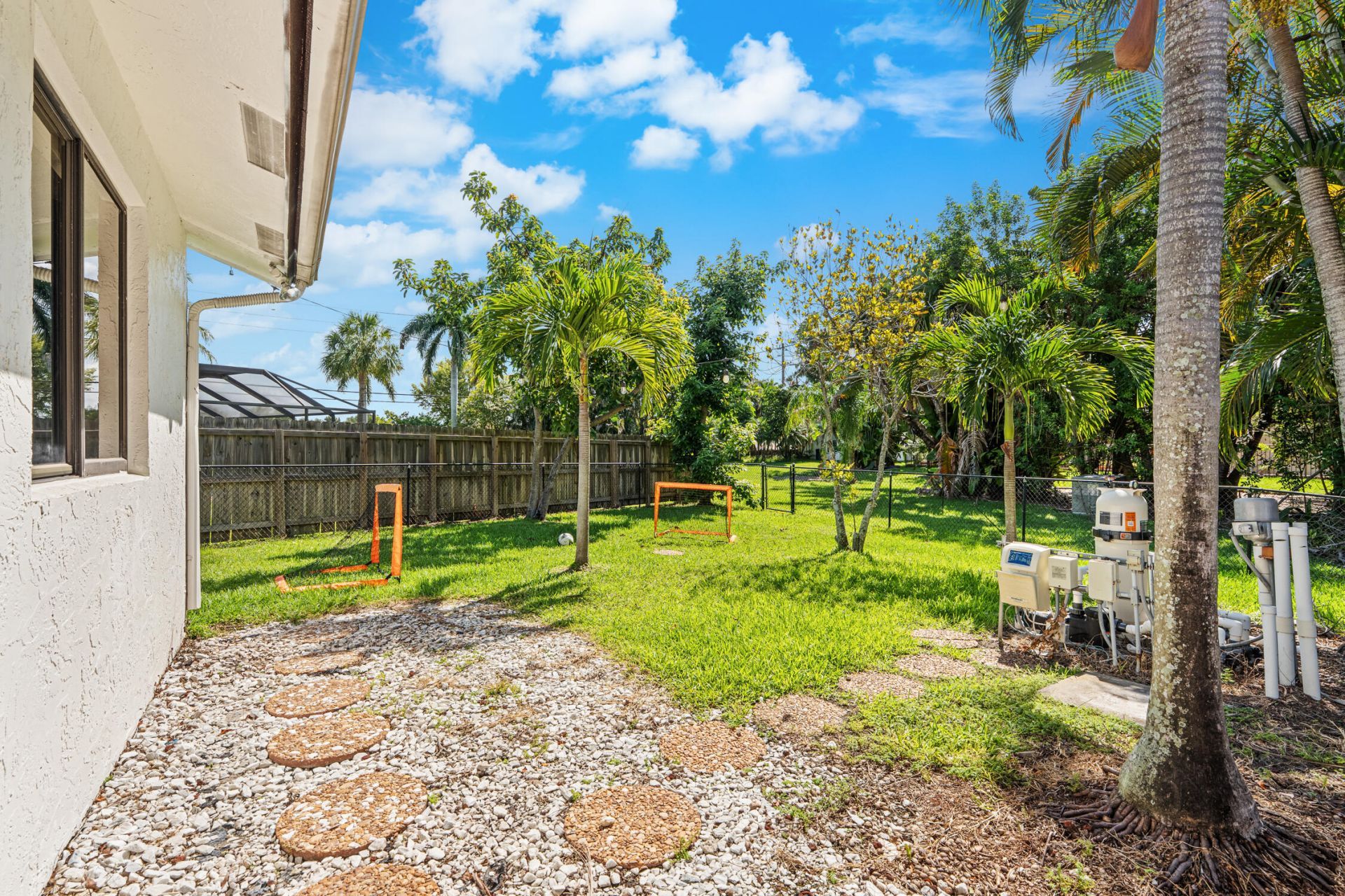 1912 NW 77th Avenue, Margate, FL 33063 Photo