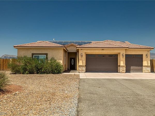 780 W Garden Lane , Pahrump, NV 89048