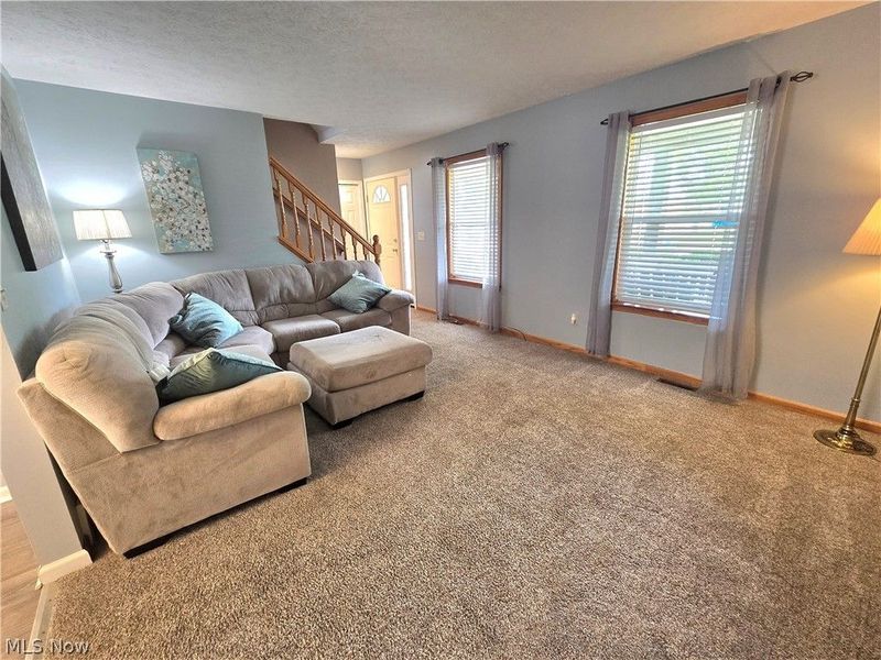1742 Steese Road, Green, OH 44685 Photo 8