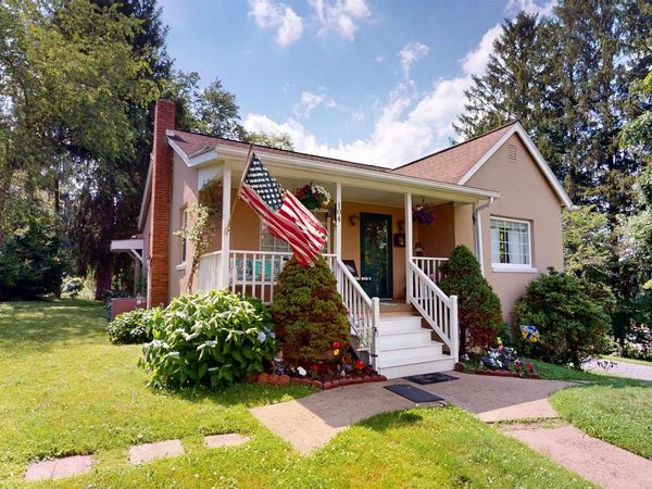 104 Sunshine Way, Fairmont, WV 26554