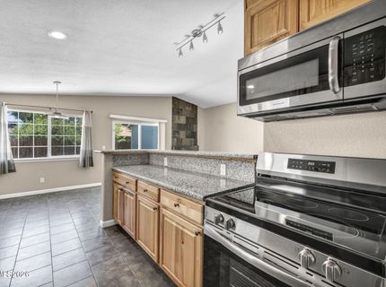 801 E York Way, Sparks, NV 89434 Photo