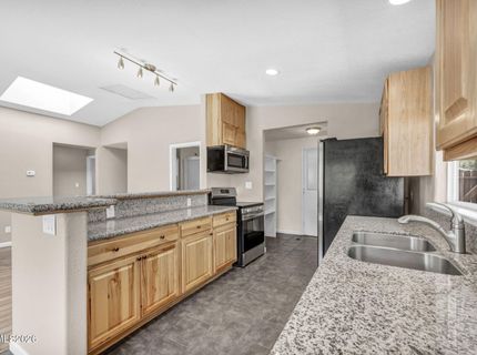 801 E York Way, Sparks, NV 89434 Photo