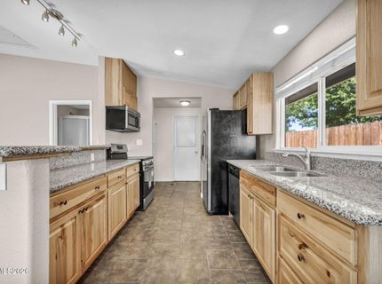 801 E York Way, Sparks, NV 89434 Photo