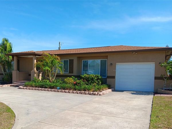 4864 LAKE CHARLES DRIVE N, KENNETH CITY, FL 33709