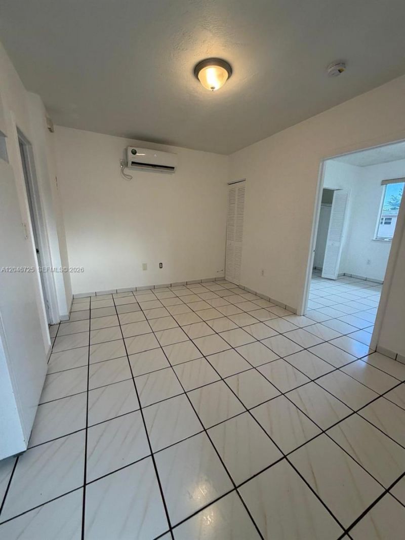 1036 NW 3rd St , Unit 2, Miami, FL 33128 Photo