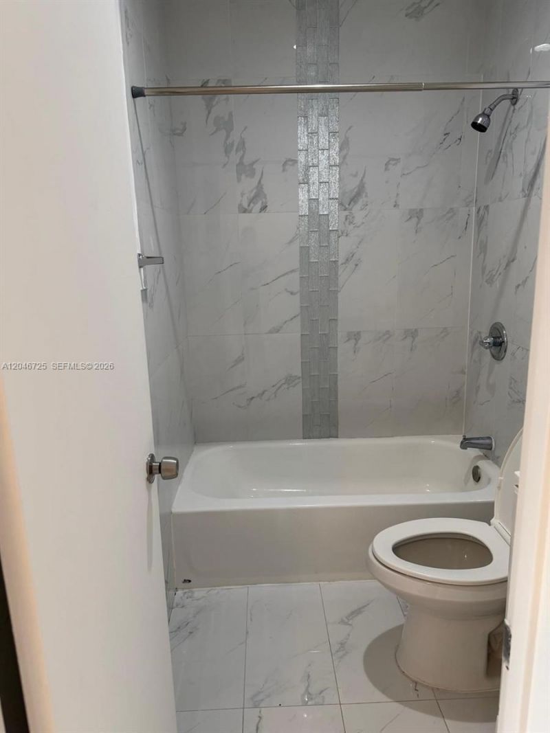 1036 NW 3rd St , Unit 2, Miami, FL 33128 Photo